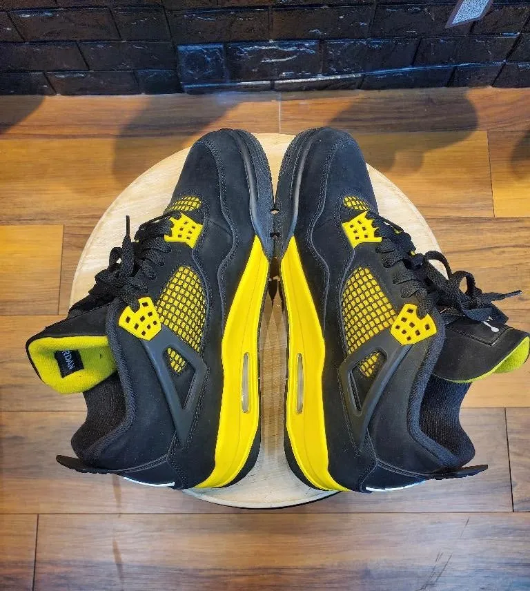 Air Jordan 4 'Thunder' - Gently Enjoyed (Used) Men 10